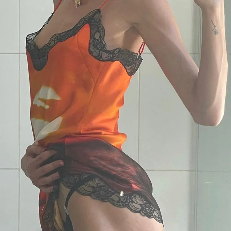 Мини-платье в пляжном стиле с принтом пикантный сарафан на бретелях-спагетти