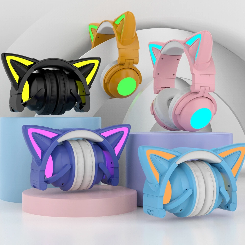 New Cute Fashion Girl Wireless Bluetooth Cat Ear Headset HD Mic RGB Lighting Virtual 7.1 Channel Stereo Music Game Headphone images - 6