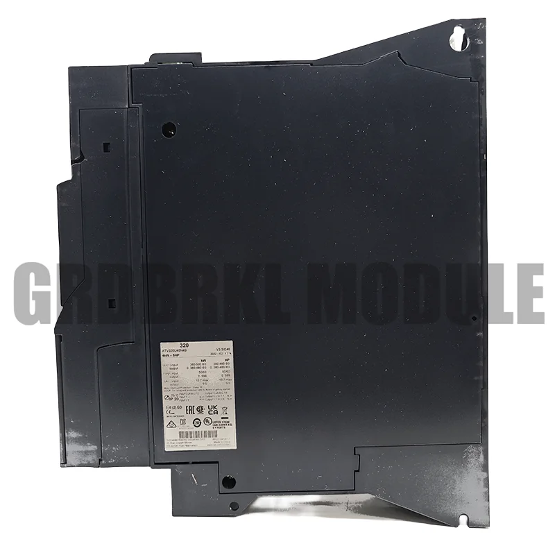 Совершенно новый оригинальный ATV320U40N4B ATV320U15N4B