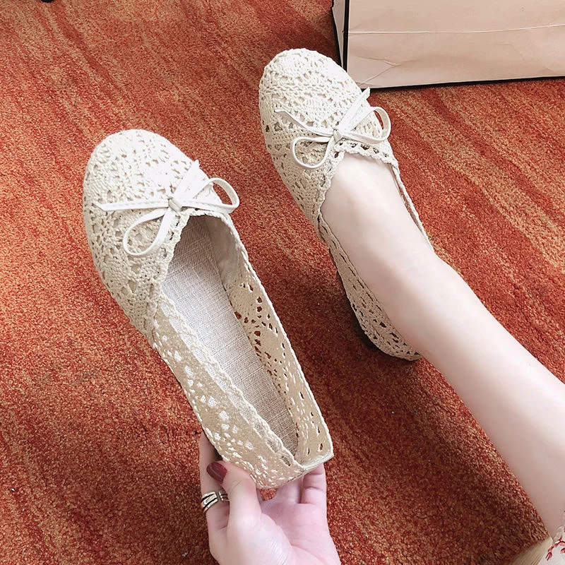 

Mesh hollowed out flat bottom non slip cow tendon soft bottom shallow mouth round head women's shoes cloth shoes