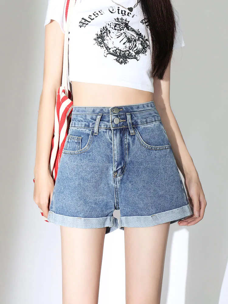 New Spring Summer Women Loose Fit Button Blue Denim Shorts Streetwear Female Retro Jeans Shorts Bottoms
