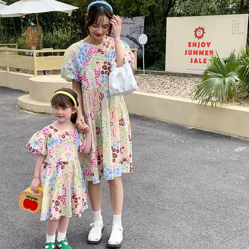 

2022 Summer Mother-daughter Parent-child Round Neck Short-sleeved Printed Beach Dress Mother and Me Matching Clothes Girls 4-6y