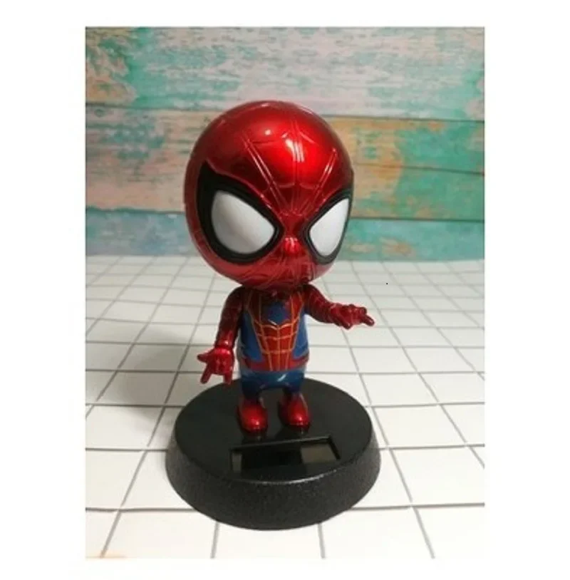 

Аниме Фигурка Капитан Америка Человек-Паук Милая Солнечная Энергия Встряхивающая Голова Кукла Авто Интерьер Ремесла Автомобильные Украшения Аксессуары Игрушки