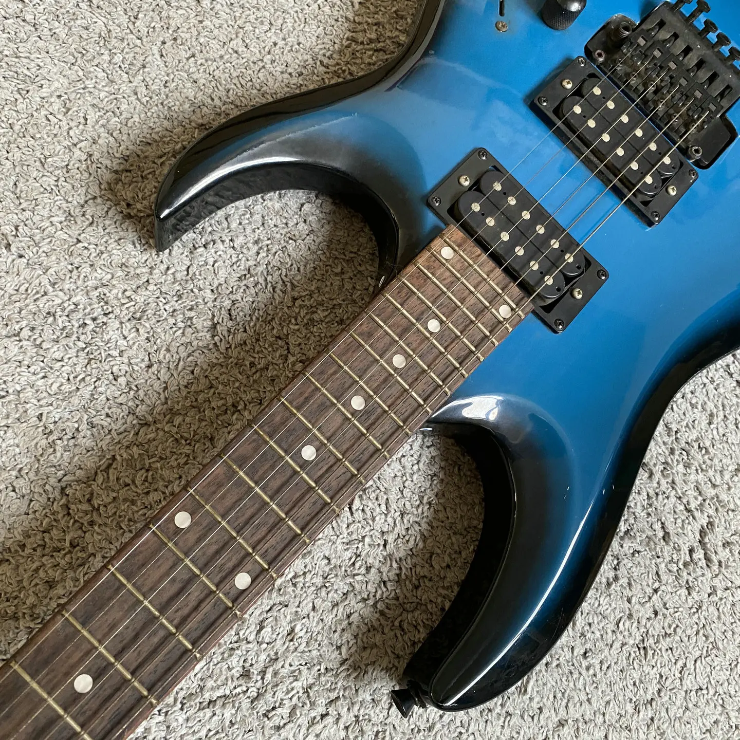 Фото Электрогитара L673 Watson, 24 лада, с двойным тремоло Floyd Rose, корейского производства, с логотипом Block, для начинающих, в наличии №5