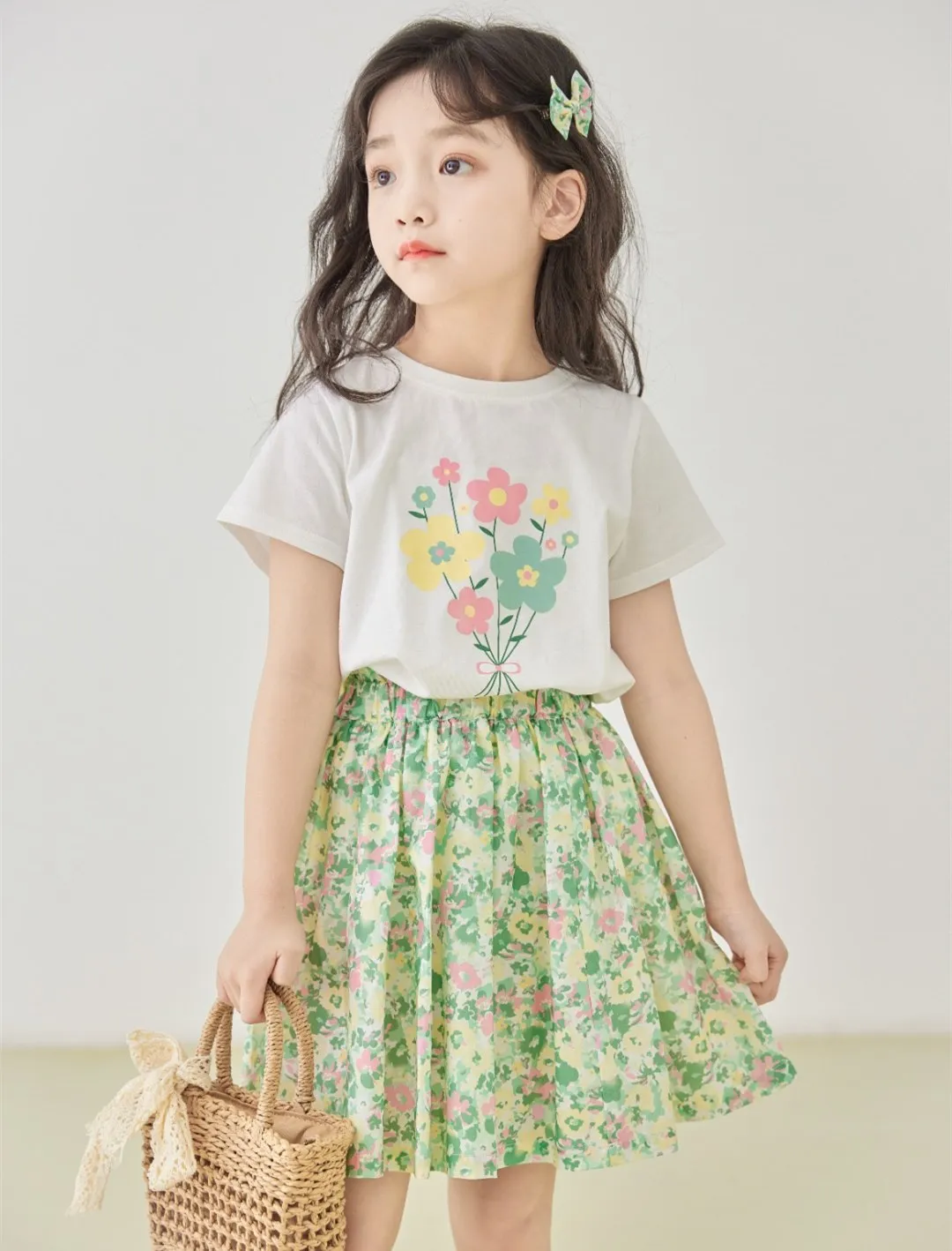 

summer kids clothing set baby girls 2pcs clothes Floral Short Sleeve White T-shirt and Cotton Floral Skirt sweet girls set