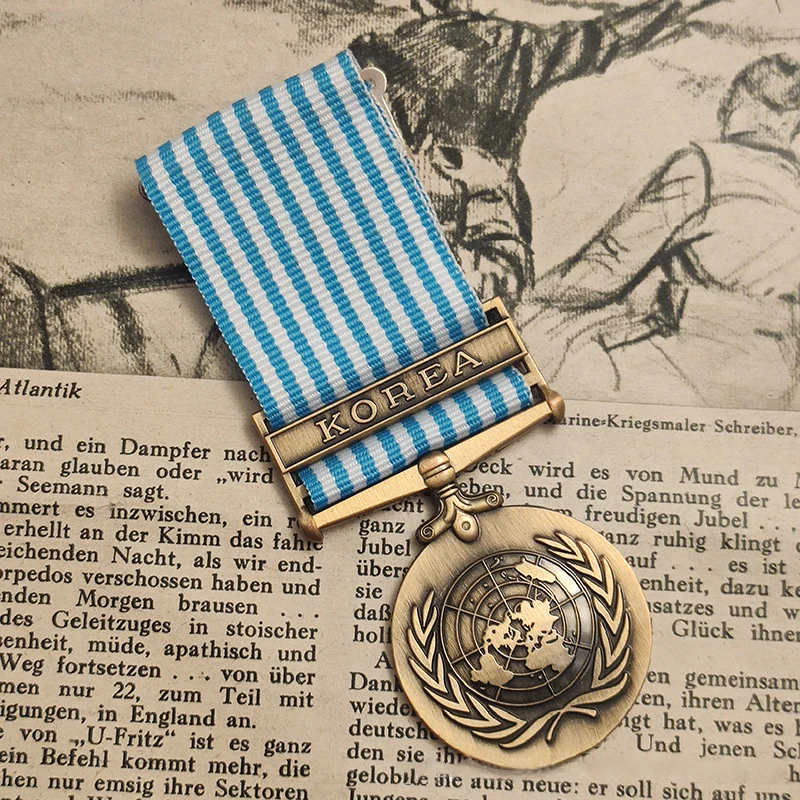 

Реплика медали с эмблемой Земли