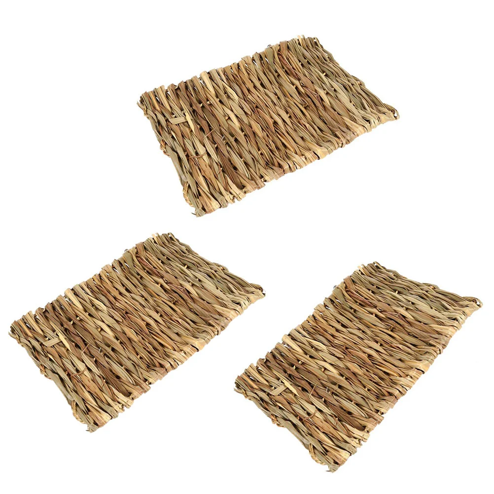 

2pcs/pack Sustainable Safe Edible Pets Mats Hand-woven Practical Natural Grass Mats for Rabbit