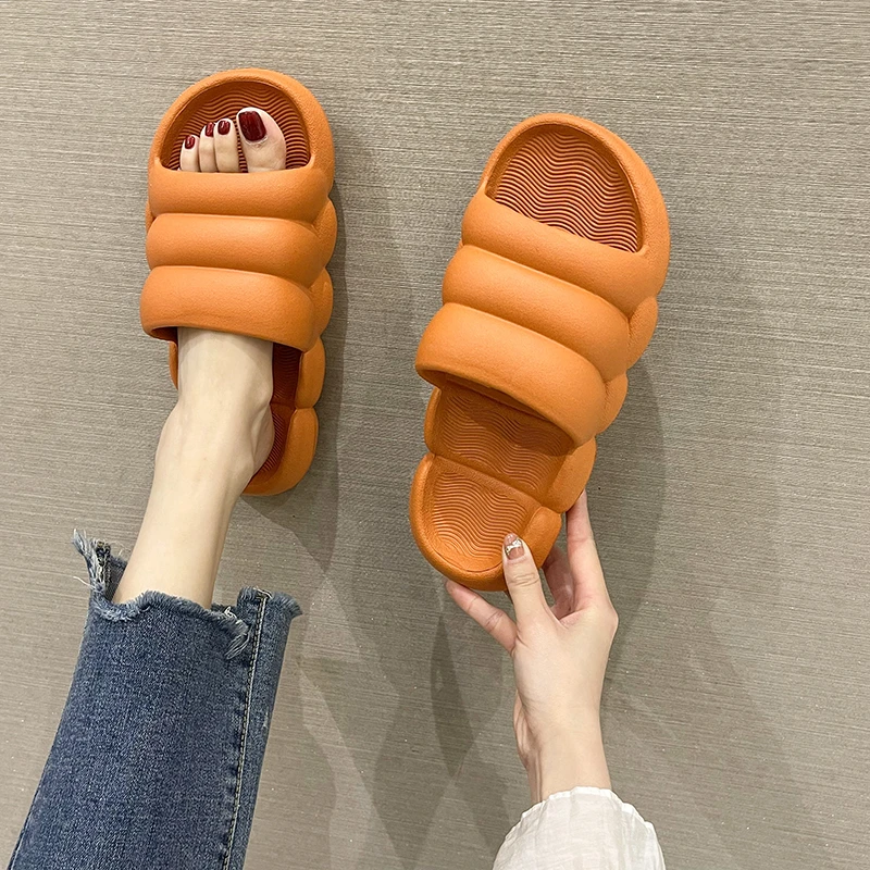 

2022 New Women Slippers Summer Fashion Thick Platform Solid Color Ladies Beach Soft Leisure Indoor Bathroom Anti-Slip Shoes