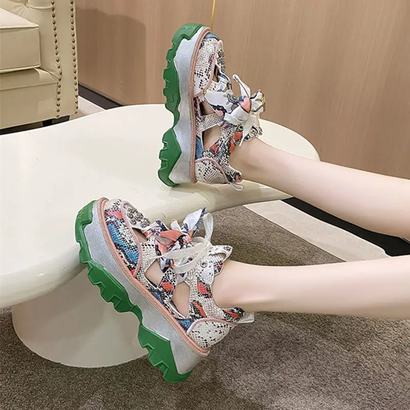 

2022 new Platform Shoes Women's New Hollow Breathable Summer New Fashion Casual Versatile Rhinestone Ribbon Bow Tie Shoes