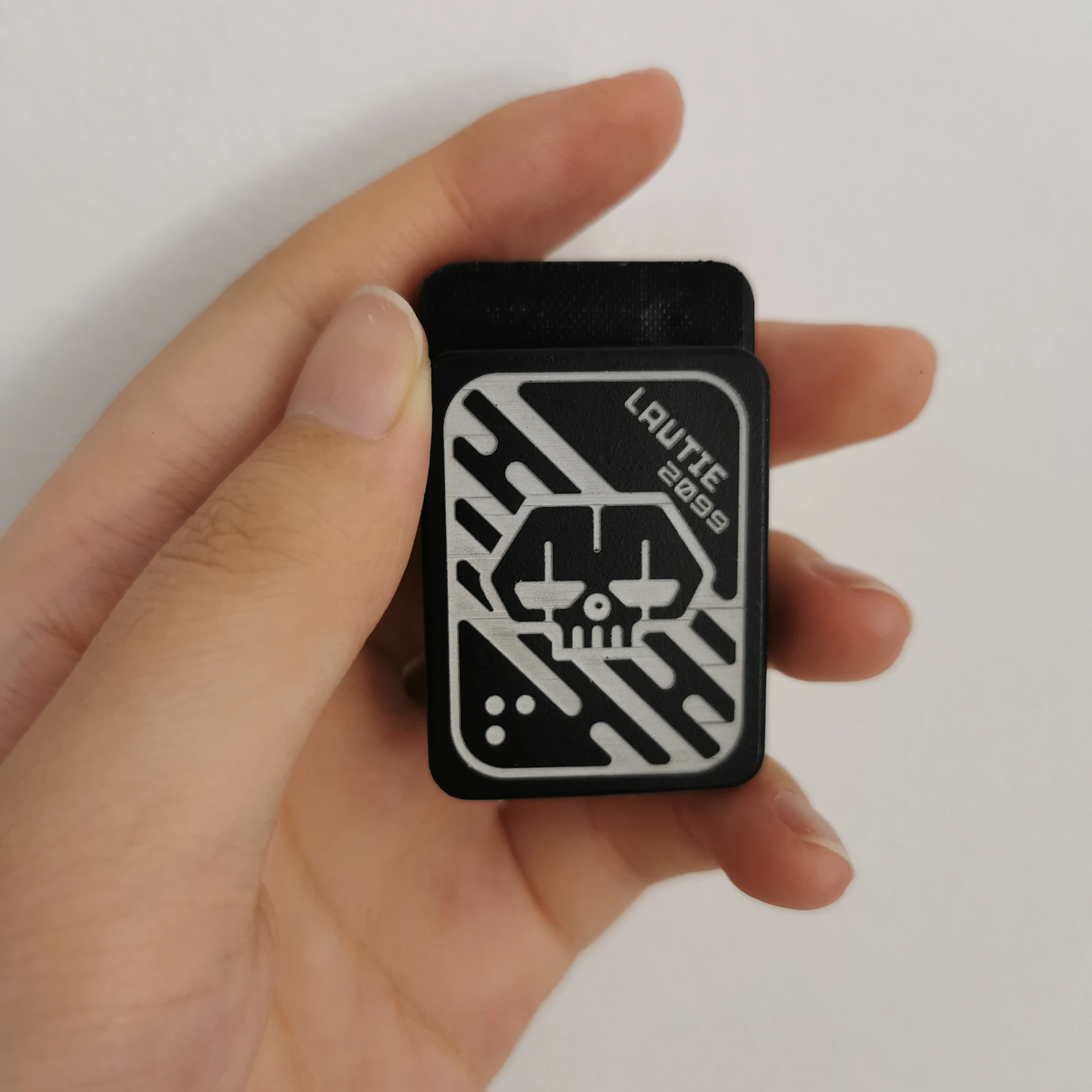 

Магнитный слайдер в виде черепа в стиле покера, рандомные игрушки для повседневного использования, игрушки для аутизма, сенсорные игрушки, ...