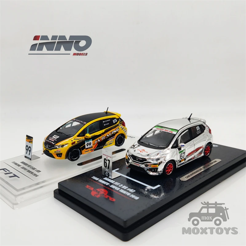 

Модель автомобиля под давлением INNO64 1:64 Honda Fit 3 RSI #67 /99