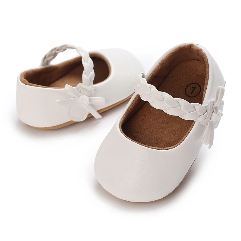 

Обувь для маленьких девочек, обувь для кроватки из искусственной кожи на мягкой подошве с бантом, нескользящая обувь на плоской подошве для малышей