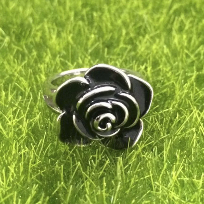 

European and American Vintage Rose Women's Ring Antique Silver Flower Ring Party Jewelry High Quality Accessories Wholesale
