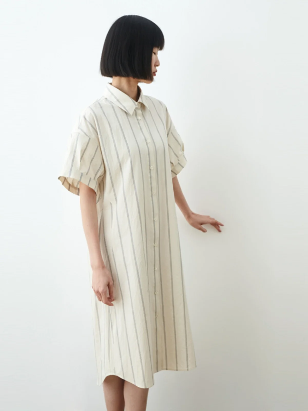 Женское Хлопковое платье-рубашка в полоску с коротким рукавом