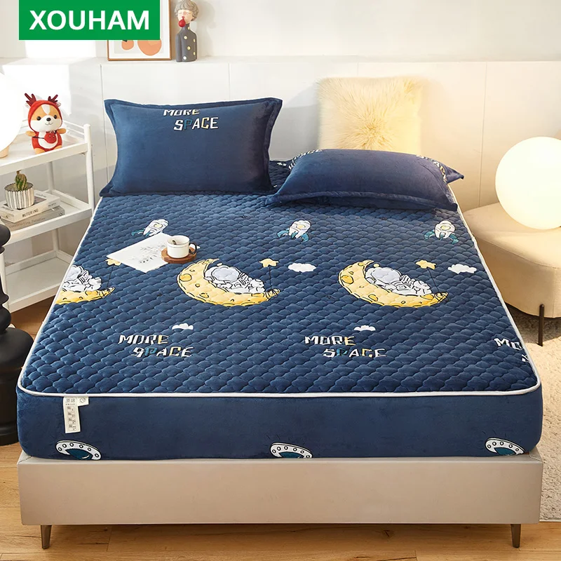 

XOUHAM Milk Velvet Quilted Fitted Sheet Astronaut Printed Fitted Cover Non Fading Bedding 3 PCS (1 Fitted Sheet + 2 Pillowcase)