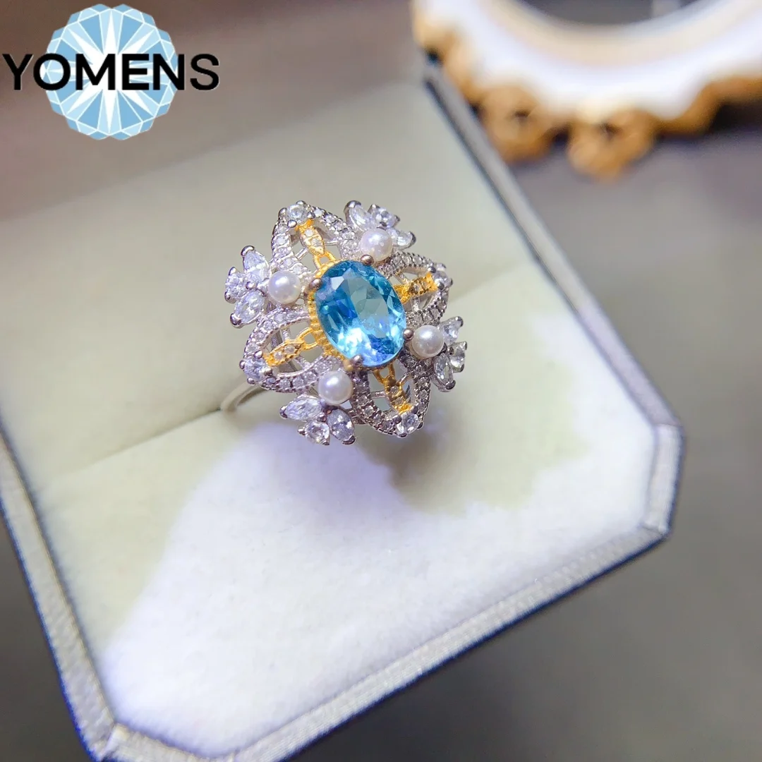 Женское кольцо из серебра 925 пробы с топазом