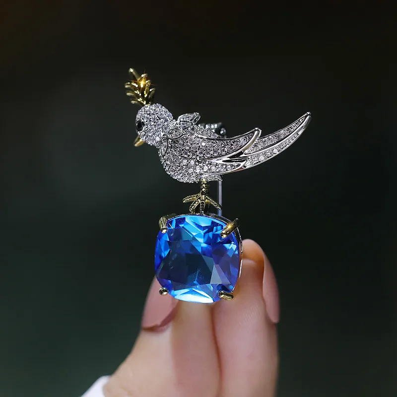 

New Animal Brid Brooch Pin Crystal Zircon Corsage Suit Coat Collar Badge Luxulry Jewelry Brooches for Women Men Accessories