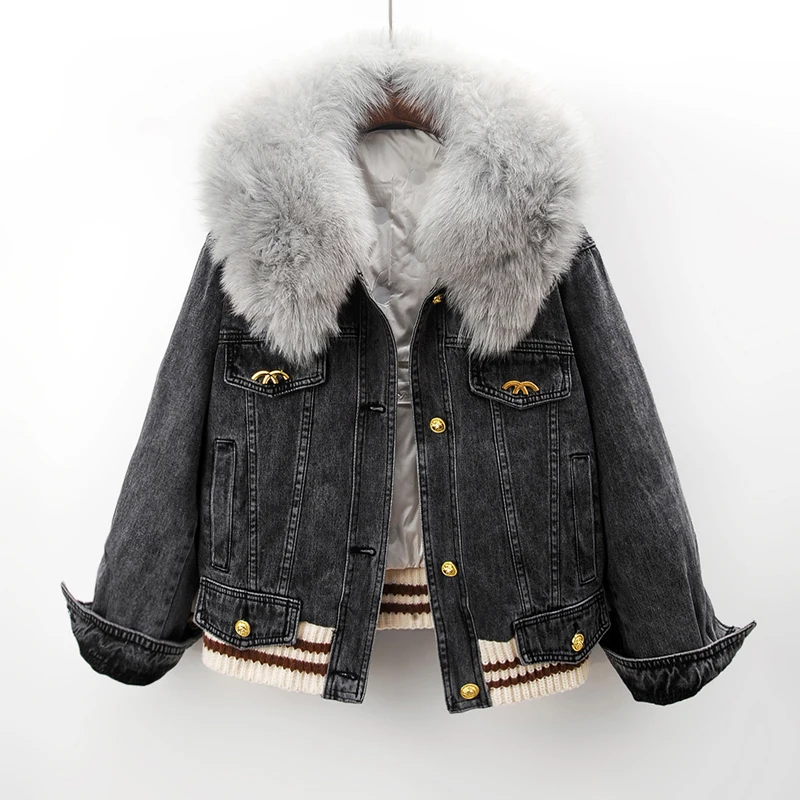 Джинсовая куртка из натурального меха лисы с хлопковой подкладкой женская