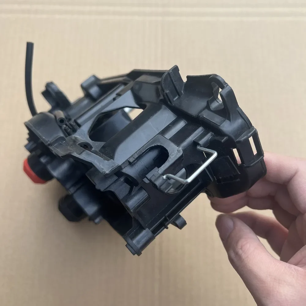 КРЫШКА ДВИГАТЕЛЯ CS-2511T P100- 004936 ДЛЯ ECHO CS-2511TES 2511P 2511 SHINDAIWA 251TS 251WS БАК ТОПЛИВОГО МАСЛА