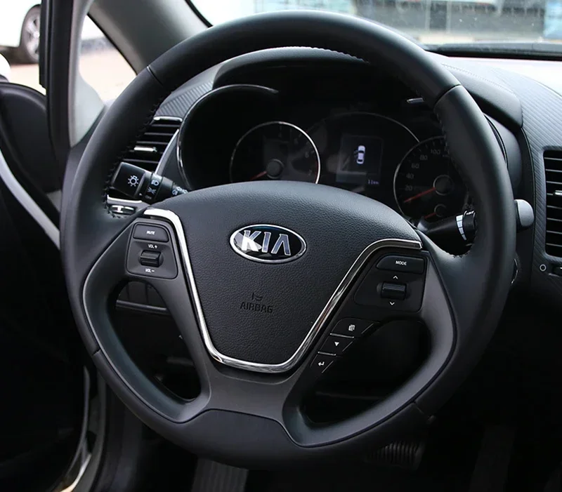 Фото Значок с эмблемой центра рулевого колеса из сплава для KIA K2 K3 K5 K7 K9 KX3 Sorento Sportage R Rio Soul Ceed, автоаксессуары №4