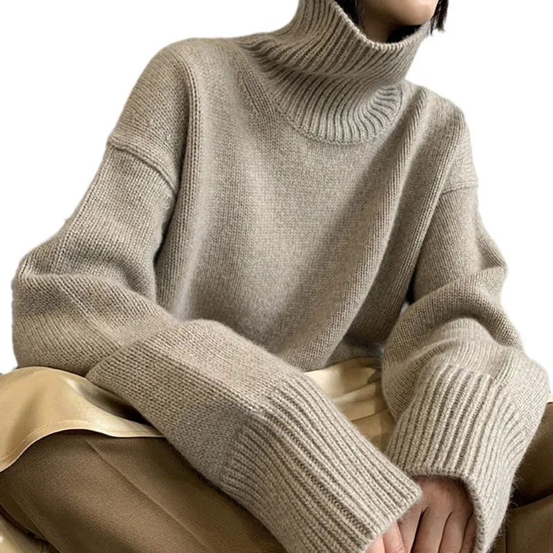 Женский вязаный свитер с высоким воротником большого размера