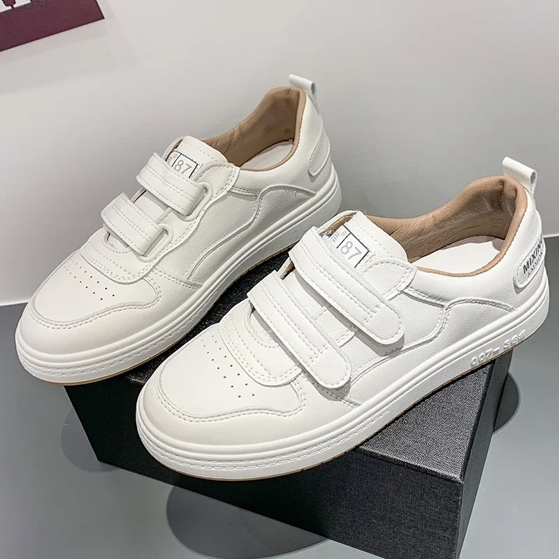 

2023 new Flat bottom small white shoes lace-up sports casual shoes niche high-grade leather women's bread shoes