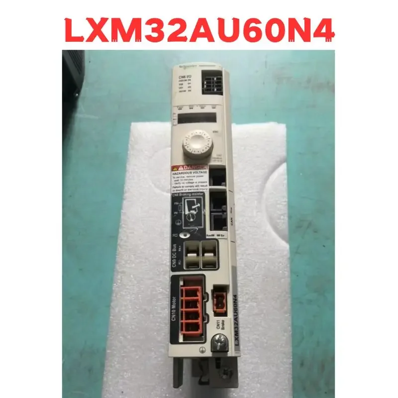 Б/у сервопривод LXM32AU60N4 протестирован