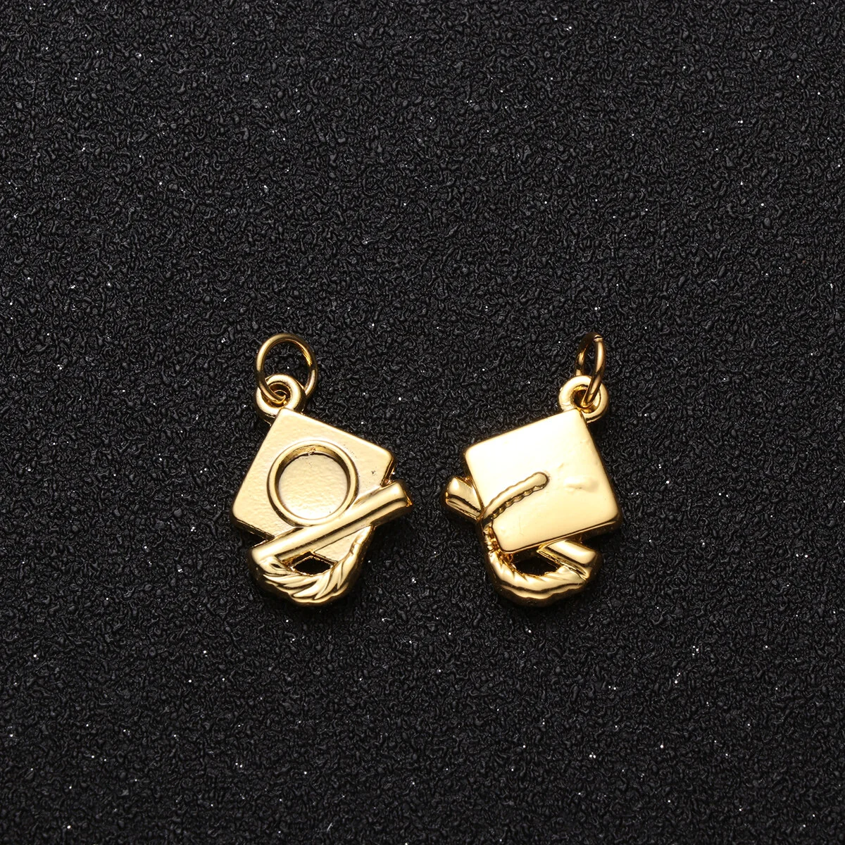 20pcs Chic Graduation Hat Pendants Charms Creative DIY Jewelry Making Accessory for Necklace Bracelet (Silver)