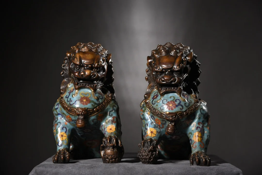 

8"Tibet Temple Collection Old Bronze Cloisonne Enamel Floral texture Lion Statue Gate Lion A pair Amass wealth Ornaments