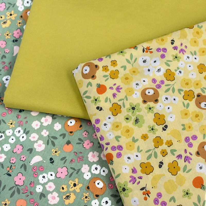 Хлопковая однотонная ткань из поплина с цветочным принтом медведя 40