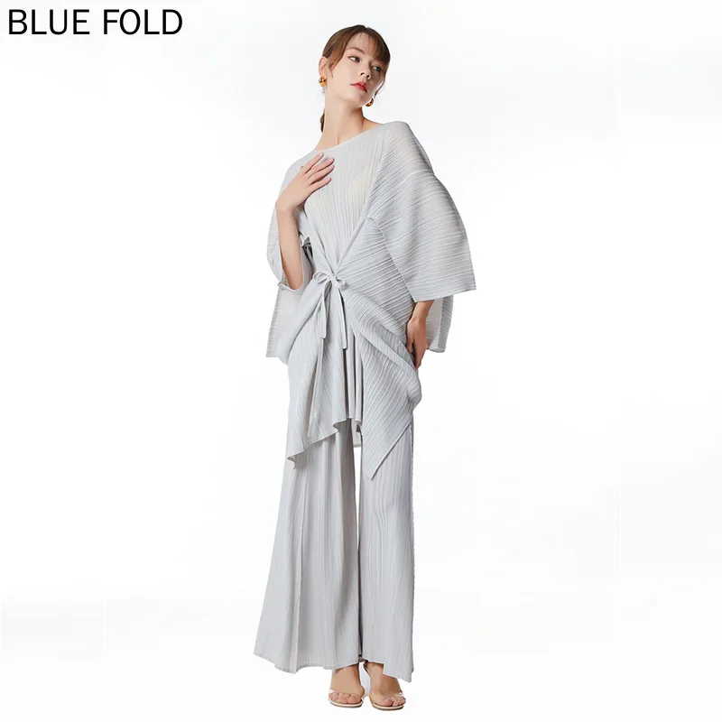 

Miyake костюм со складками Женский Летний Новый Модный Асимметричный топ с круглым вырезом + широкие брюки комплект из двух предметов со складками