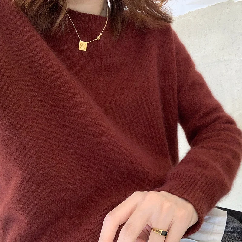 Свитер женский осенне-зимний кашемировый с круглым вырезом
