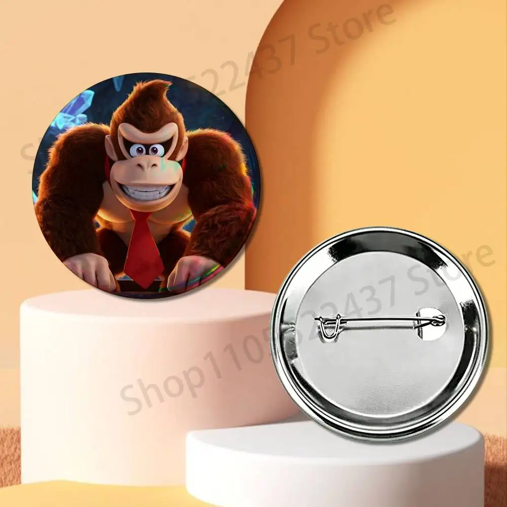 Фото Значки и броши с персонажами мультфильмов и игр: D-Donkey K-Kong, аниме-персонажи, винтажные, на заказ, подарки для воротника №2