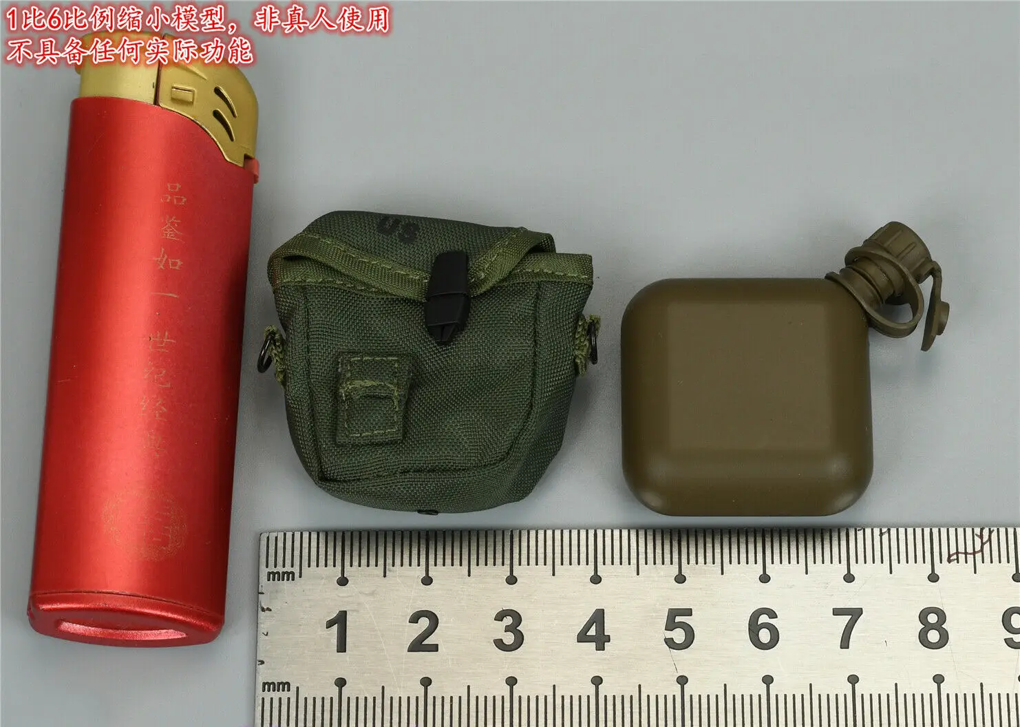 

DAMTOYS DAM 1/6 78082 модель сумки и чайника для упражнений