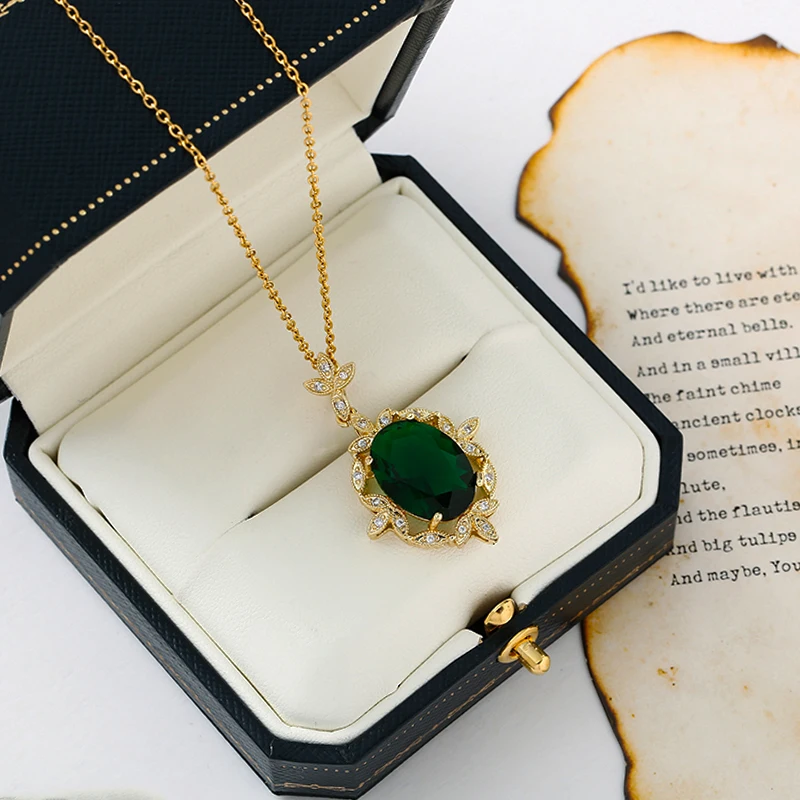 

Fashion Flower Round Zircon Inlay Necklaces for Women Trend Emerald Zircon Pendant Clavicle Choker Necklace Wedding Jewelry Gift
