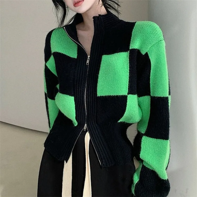 

2022 Autumn Winter New Checkerboard Sweater Women's Loose Short Green Top Niche Zipper Knitted Cardigan Coat Women