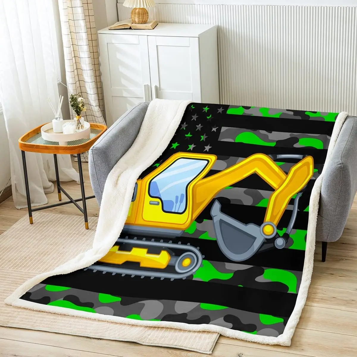 

Green Camo Excavator Sherpa Blanket Yellow Construction Fleece Throw Blanket for Bed Sofa Couch Camouflage American Flag