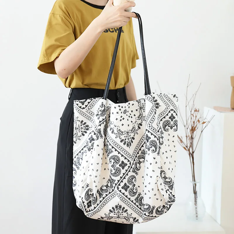 Hot Korean Canvas Women Shoulder Bag Large Capacity Print Tote Bag Designer Luxury Student Shopping Bag