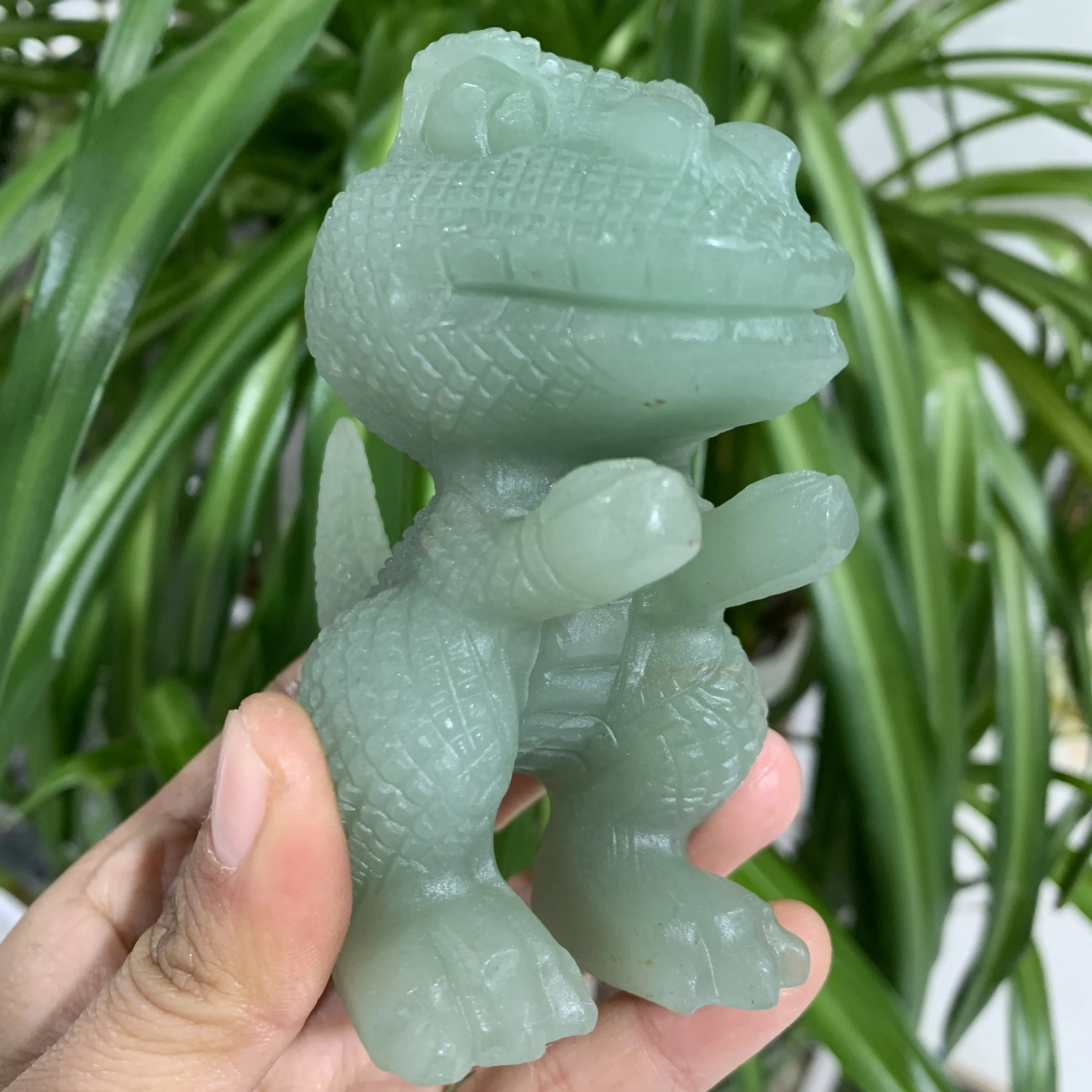 

Натуральный зеленый авантюрин ручная резная скульптура динозавра Милая фотостатуя