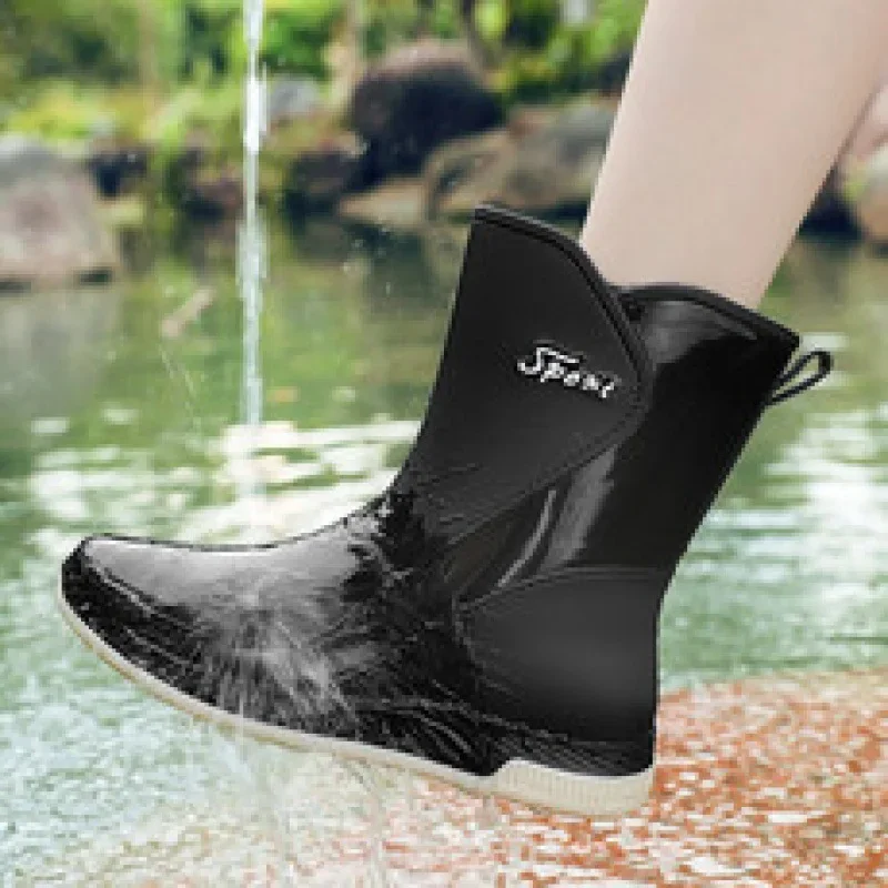 Женские резиновые сапоги теплые Нескользящие водонепроницаемые стильные до