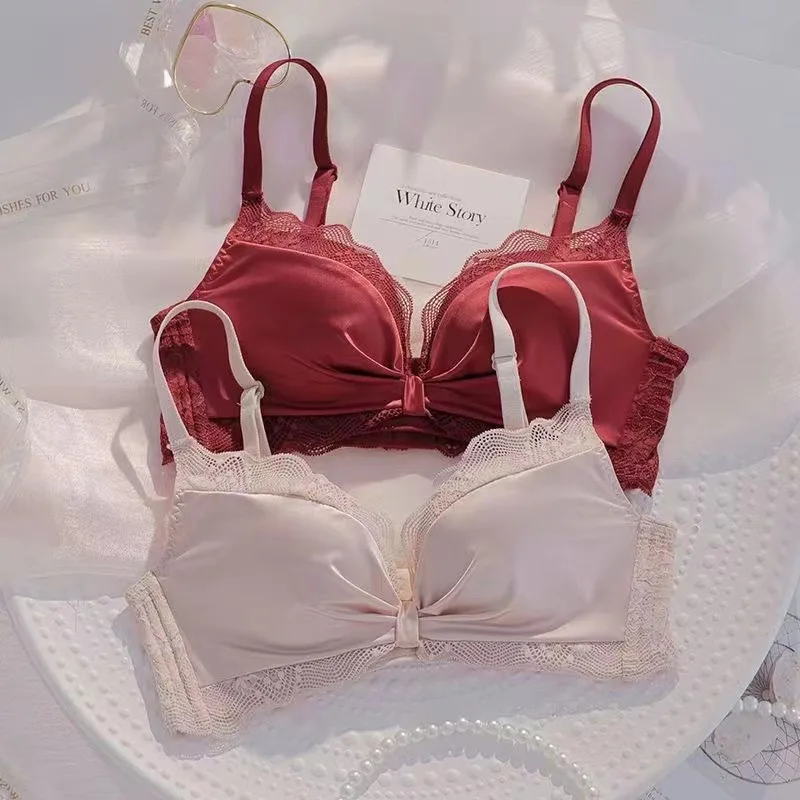 Женский бюстгальтер пуш-ап без косточек регулируемый с латексными вставками