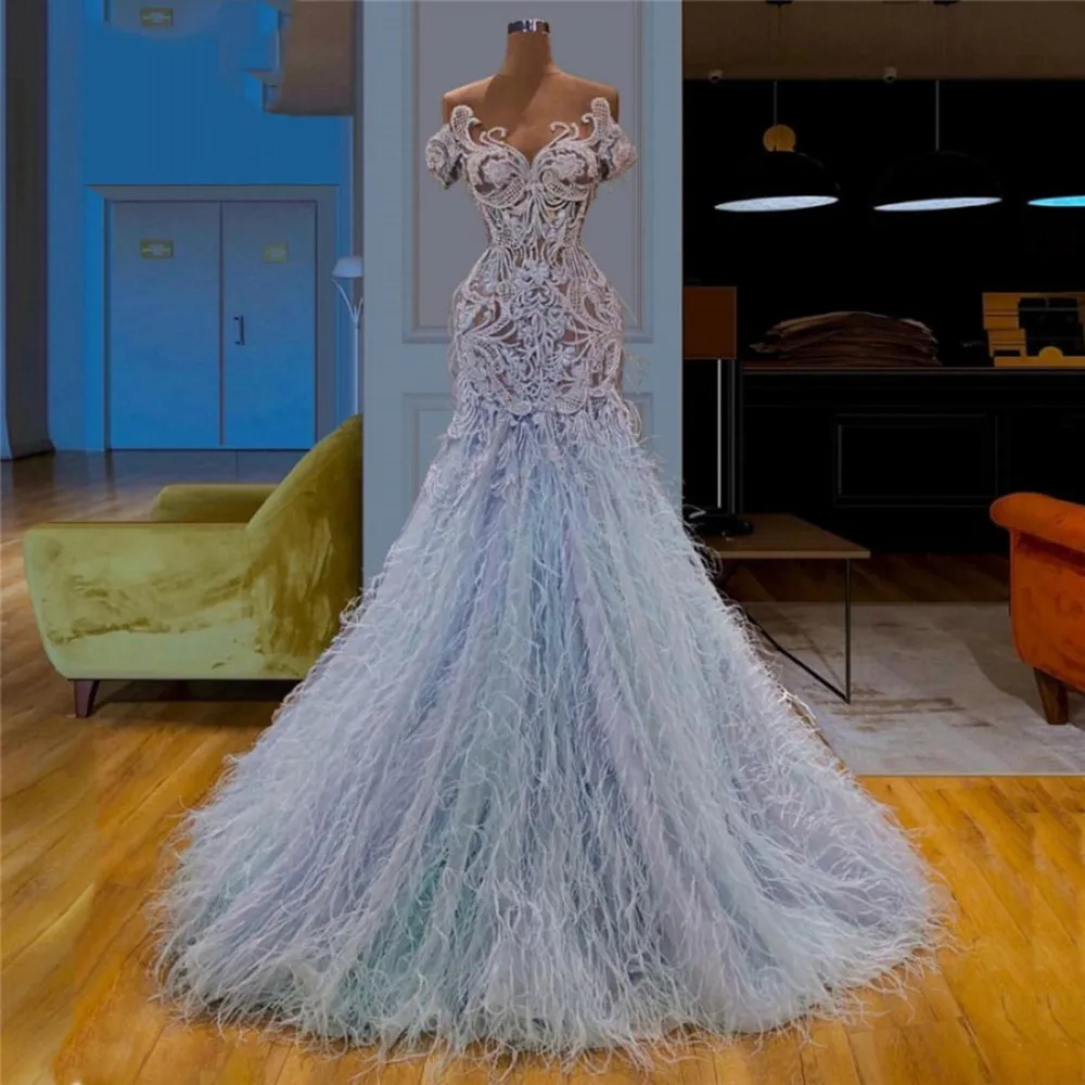 

Baby Blue Feather Evening Dress 2022 Prom Dresses Illusion Lace Applique Top Long Formal Party Gowns robe de soiree