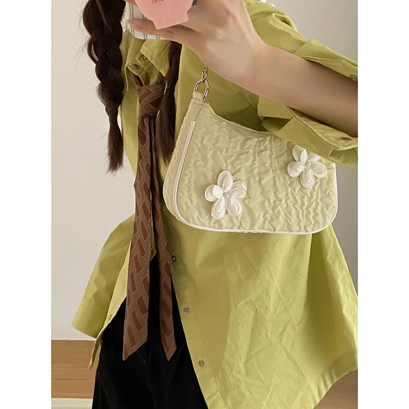 

Niche Pearl Chain Bag Women 2022 New Fashion Flower Underarm Bag Sweet Messenger Bag Shoulder Bag