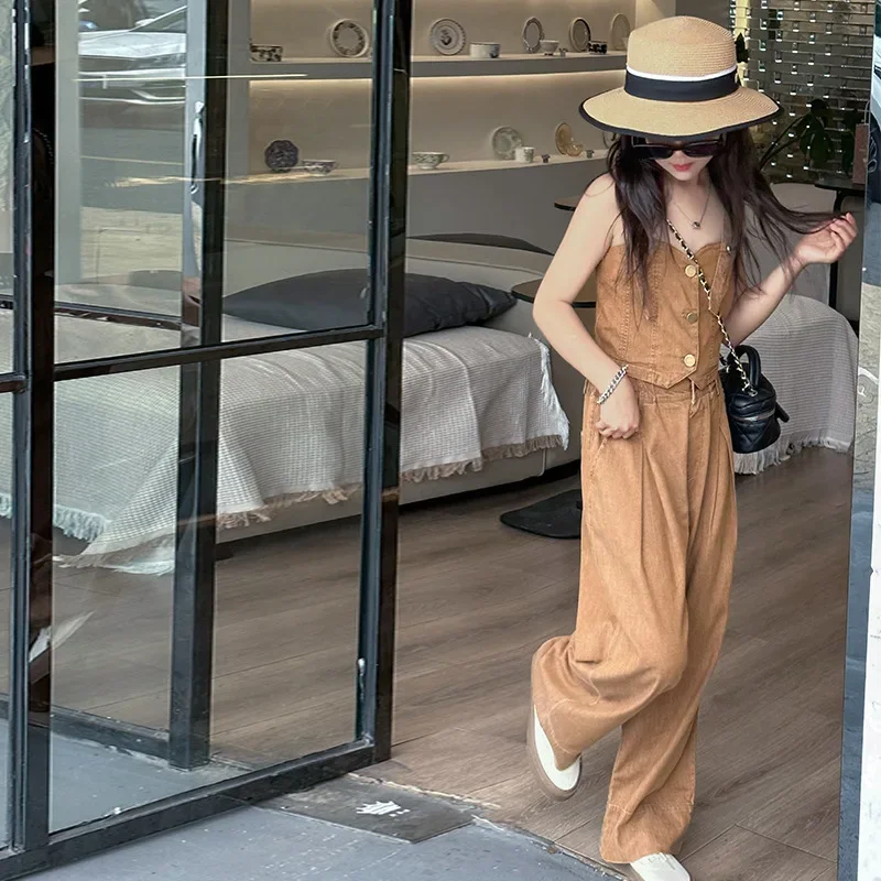 Детский джинсовый костюм жилет на подтяжках и прямые брюки возраст от 6 до 16 лет