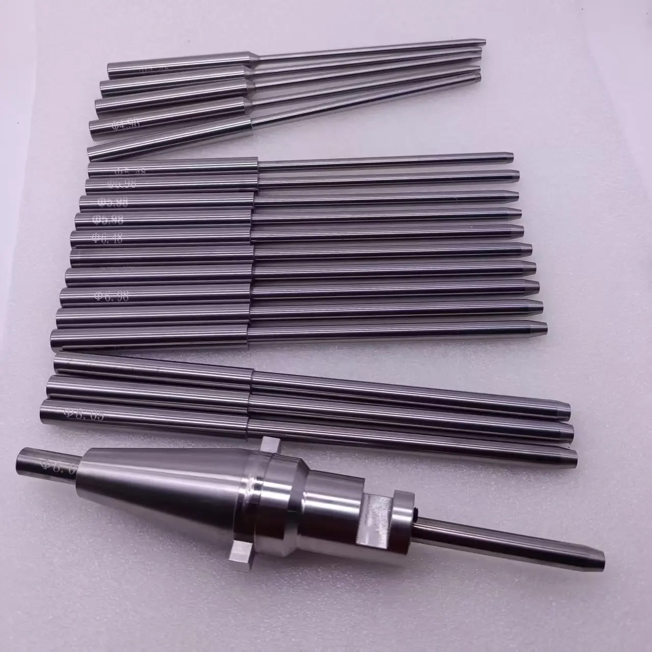 

Направляющая клапана с хвостовиком Serdi Pilot, 9,52 мм, пилотная направляющая клапана типа CL, седло твердосплавного клапана 190 мм, пилотная направляющая клапана с длинным хвостовиком