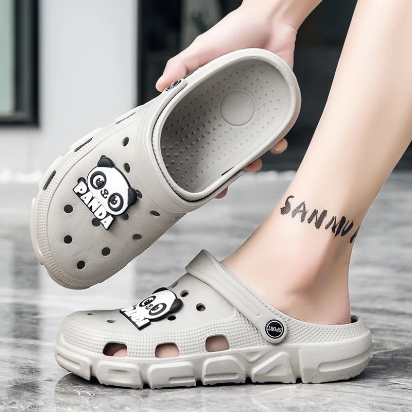 Causal Slippers Women Outdoor Clogs Thick Sole Beach Sandals Men EVA Non-slip Home Garden Hole Shoes Couple Slides