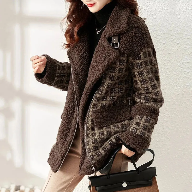 Женская шерстяная куртка с отложным воротником