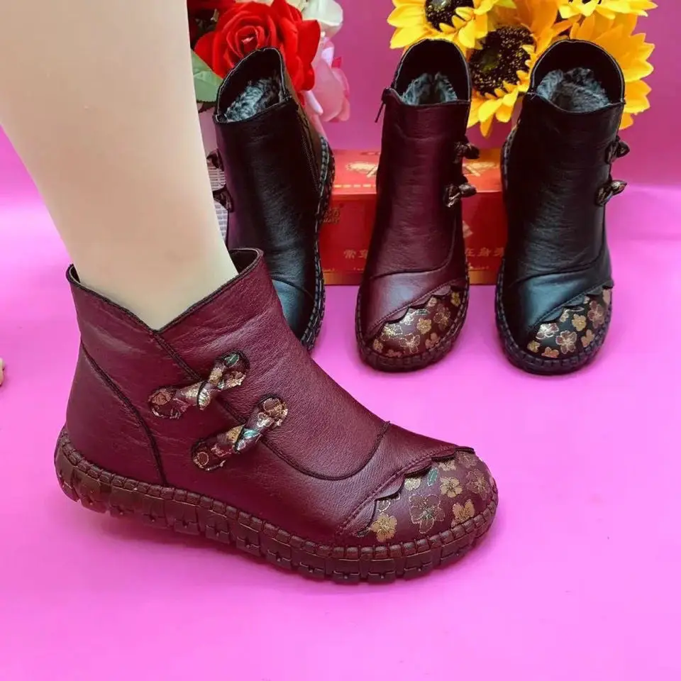 Winter New Leather Waterproof Snow Boots Women's Plus Velvet Warm Short Boots Ladies Casual Lightweight Flat Boots New 2023