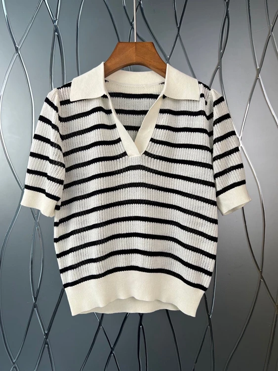

2022 new women fashion black and white striped loose lapel thin all-match knitted top 515