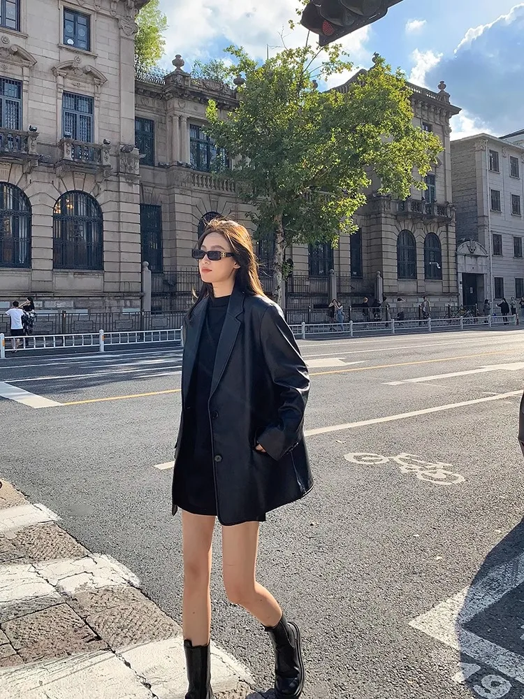 Lily Most2024 Весна и осень Новый черный костюм в стиле ретро High Sense кожаное пальто